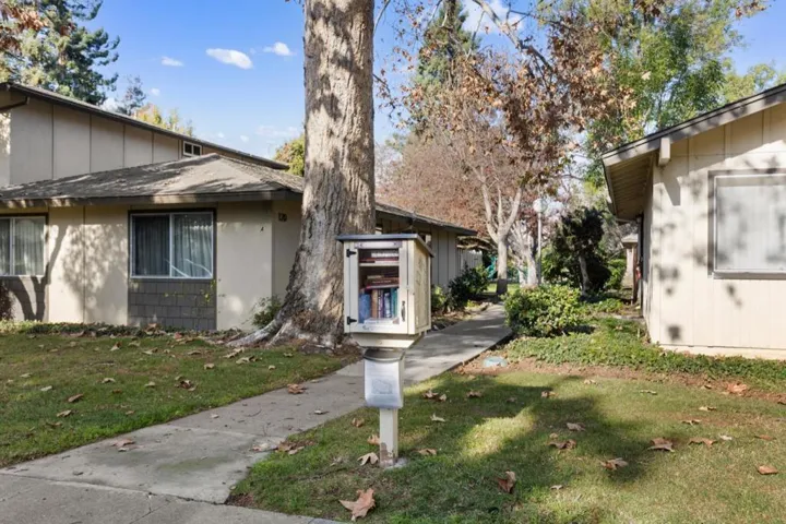 123 Flynn Avenue A, Mountain View, California 94043