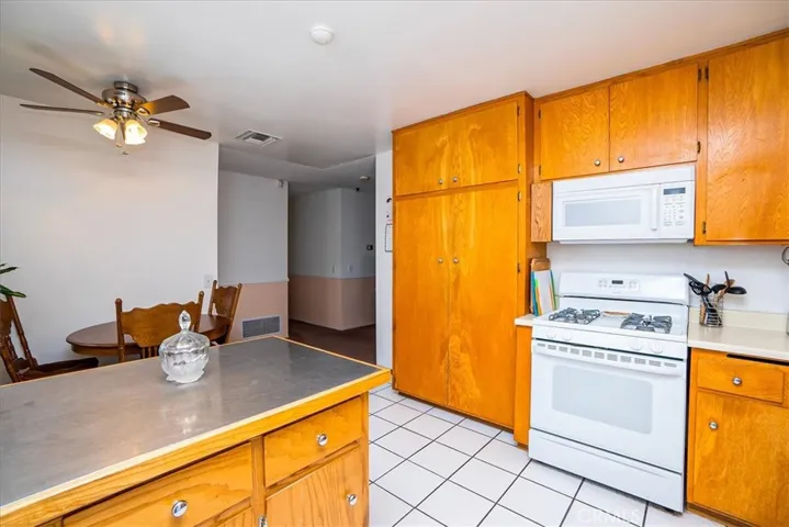 31131 Balsa Avenue, Barstow, California 92311