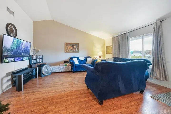 505 Galeon Ct, Spring Valley, California 91977
