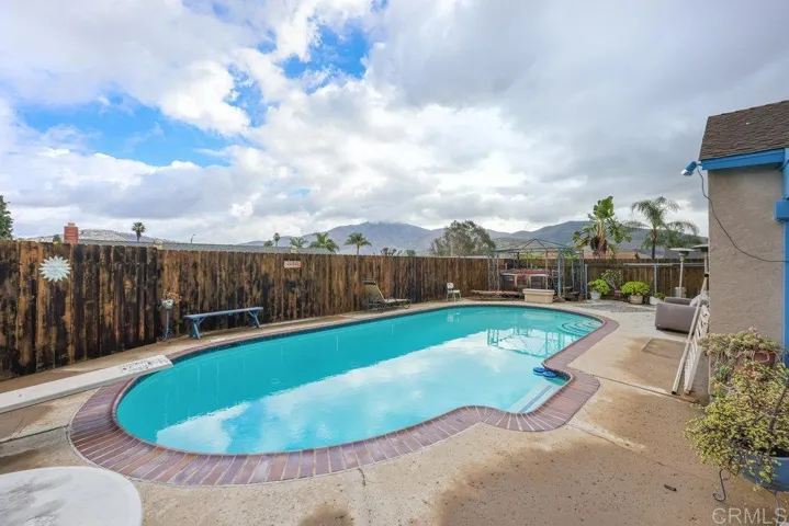 505 Galeon Ct, Spring Valley, California 91977