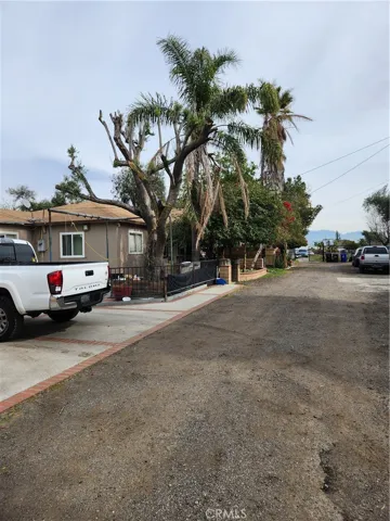 8423 Laurel Avenue, Fontana, California 92335