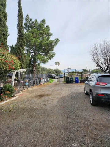 8423 Laurel Avenue, Fontana, California 92335