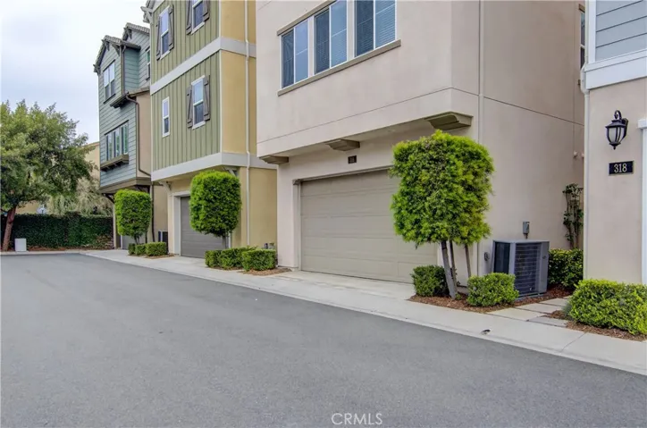 316 W Tribella Court, Santa Ana, California 92703