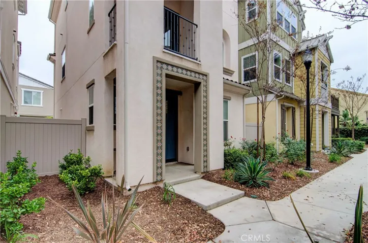 316 W Tribella Court, Santa Ana, California 92703