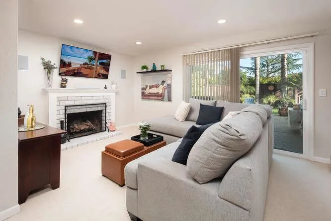 6318 Paso Los Cerritos, San Jose, California 95120