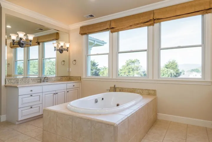 29 Spyglass Court, Half Moon Bay, California 94019