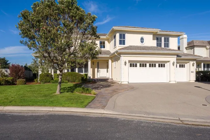 29 Spyglass Court, Half Moon Bay, California 94019