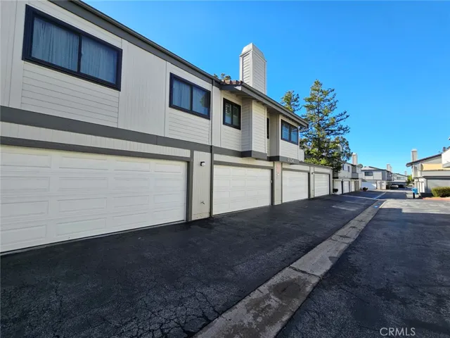 6524 Stoney View Lane 6, Simi Valley, California 93063