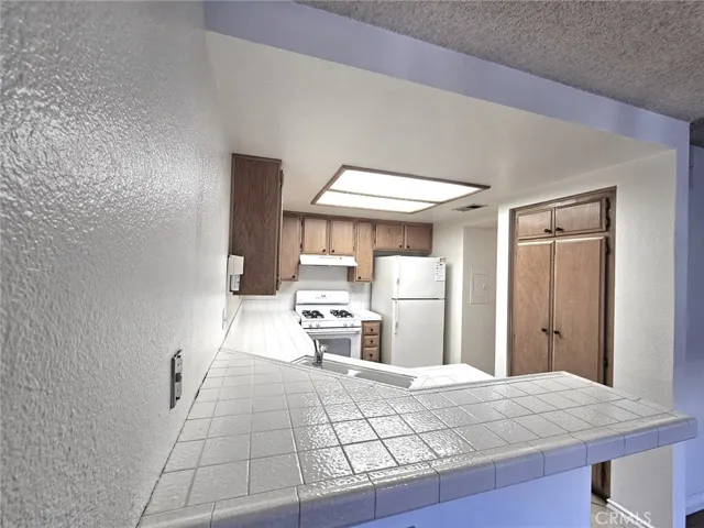 6524 Stoney View Lane 6, Simi Valley, California 93063