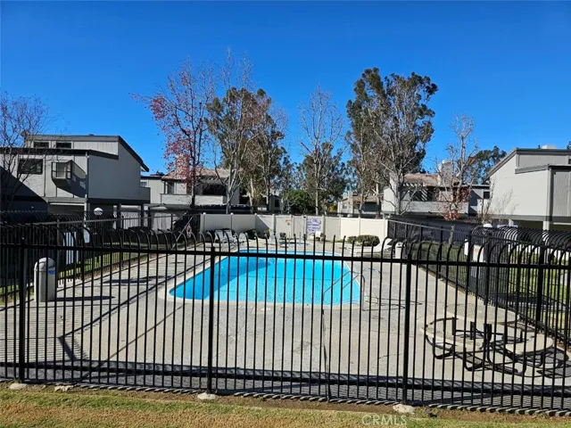 6524 Stoney View Lane 6, Simi Valley, California 93063