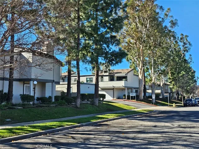 6524 Stoney View Lane 6, Simi Valley, California 93063
