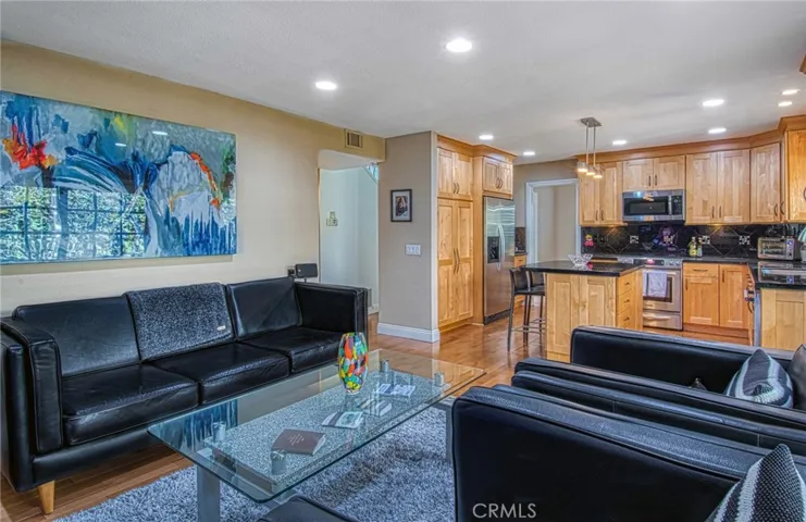 15281 Saverne Circle, Irvine, California 92604