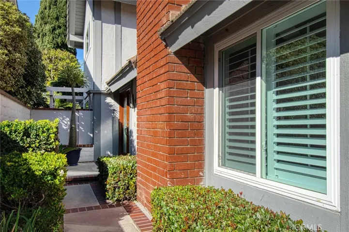 Pathway to front entry