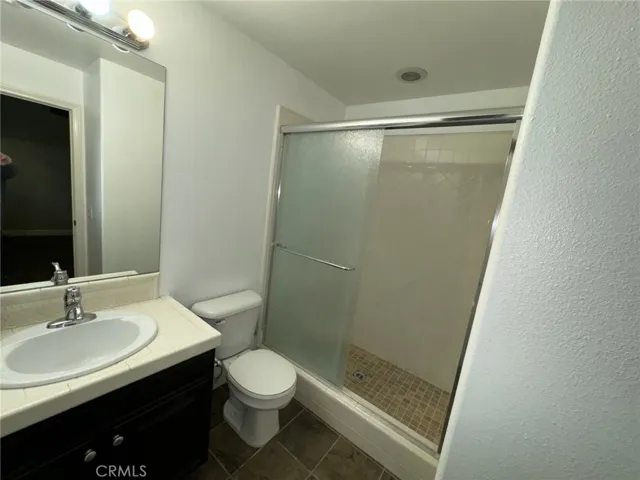 7611 Stonegate Drive, Eastvale, California 92880