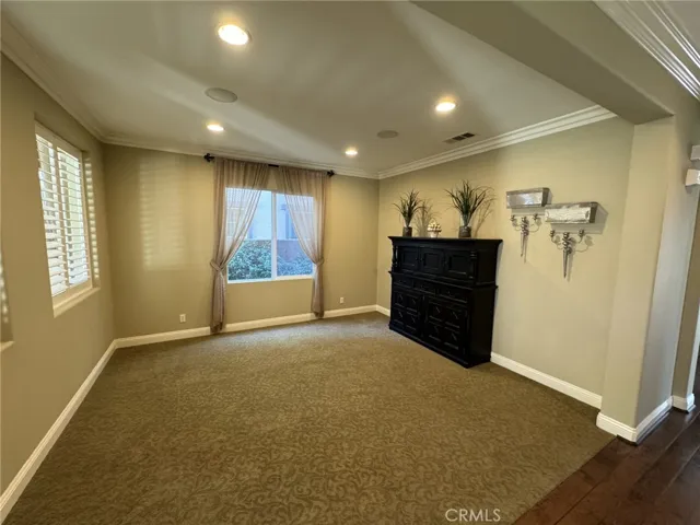 7611 Stonegate Drive, Eastvale, California 92880