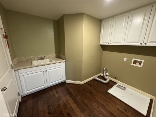 7611 Stonegate Drive, Eastvale, California 92880