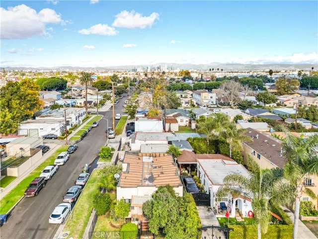 701 76th Pl, Los Angeles, California 90001