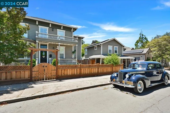 1434 Castro St, Martinez, California 94553