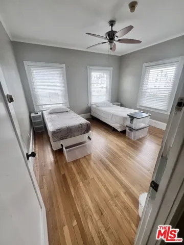 542 N Kenmore Avenue, Los Angeles, California 90004