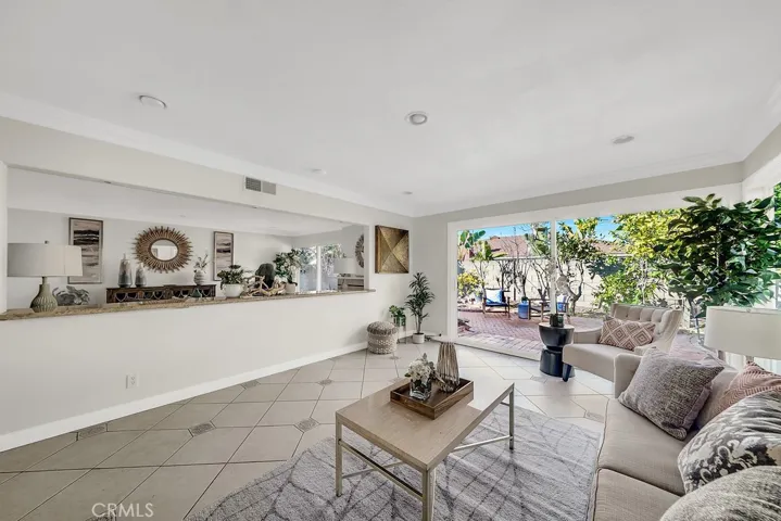 6781 Bridgewater Drive, Huntington Beach, California 92647