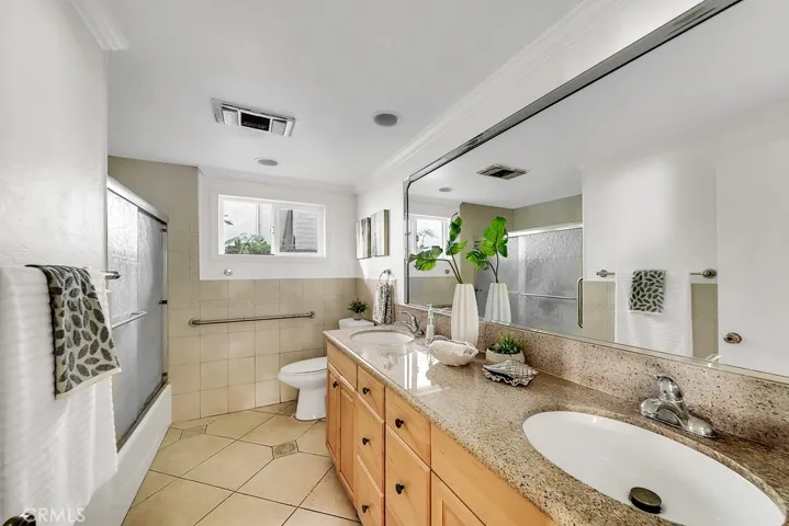 6781 Bridgewater Drive, Huntington Beach, California 92647
