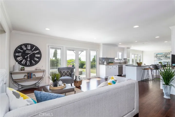 5722 Sunmist Drive, Rancho Palos Verdes, California 90275