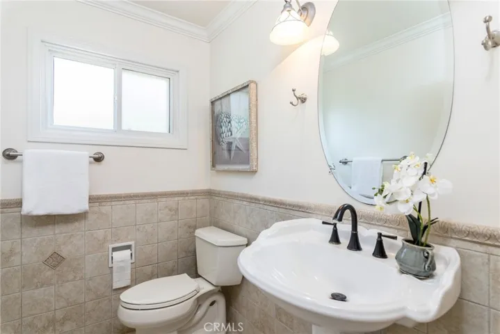 5722 Sunmist Drive, Rancho Palos Verdes, California 90275
