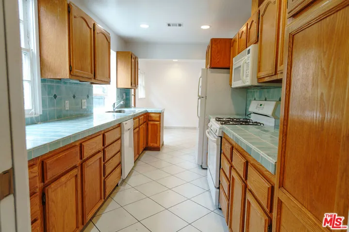 1105 Indiana Avenue, Venice, California 90291