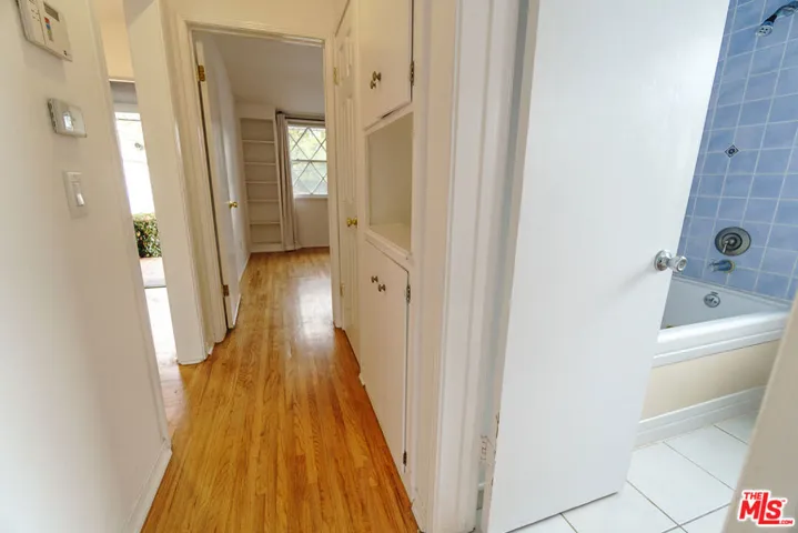 1105 Indiana Avenue, Venice, California 90291