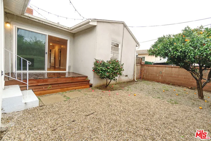 1105 Indiana Avenue, Venice, California 90291