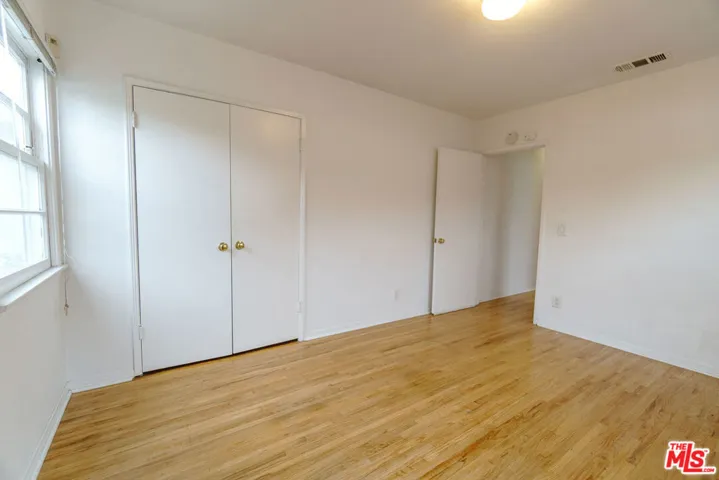 1105 Indiana Avenue, Venice, California 90291