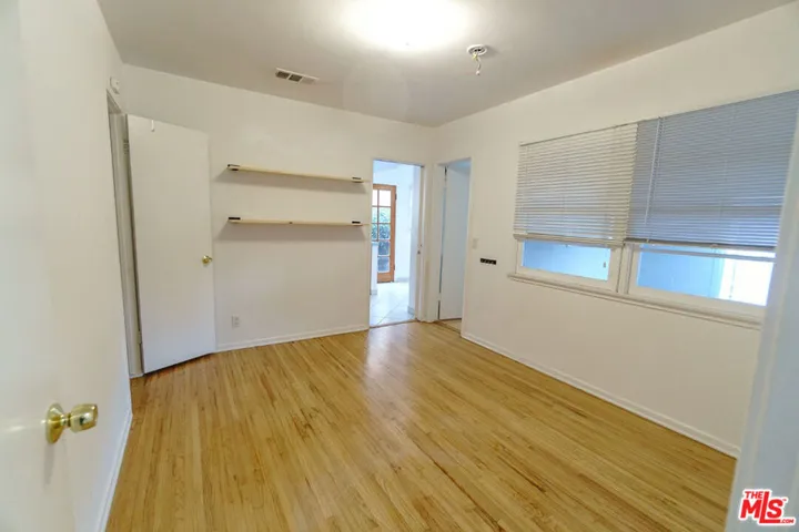 1105 Indiana Avenue, Venice, California 90291