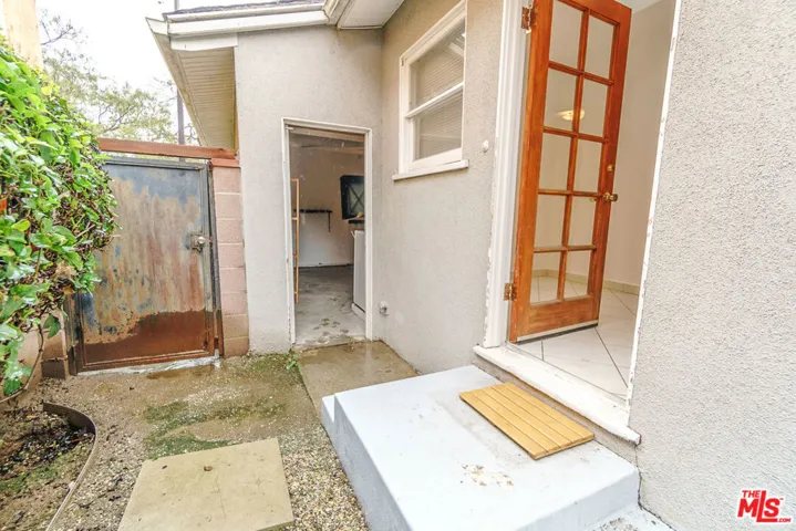 1105 Indiana Avenue, Venice, California 90291