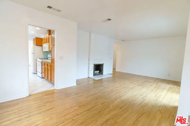 1105 Indiana Avenue, Venice, California 90291