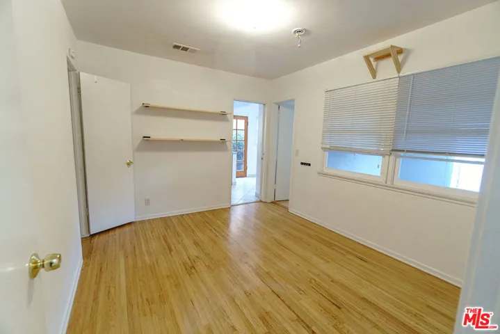 1105 Indiana Avenue, Venice, California 90291