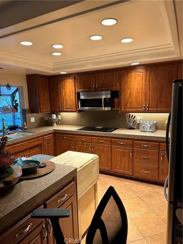 25032 Crystal Circle, Lake Forest, California 92630