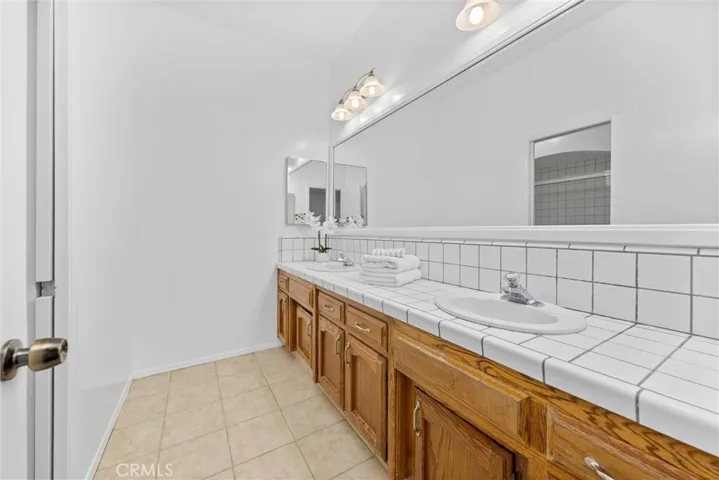 7301 Etter Street, Bakersfield, California 93308
