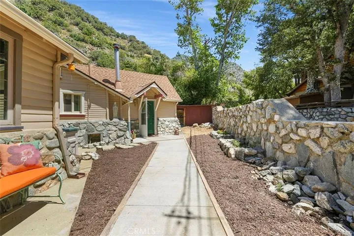 8 Oak Drive, Mt Baldy, California 91759