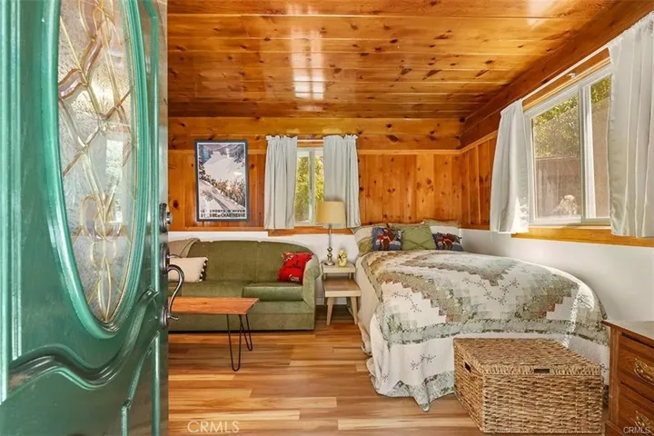 8 Oak Drive, Mt Baldy, California 91759