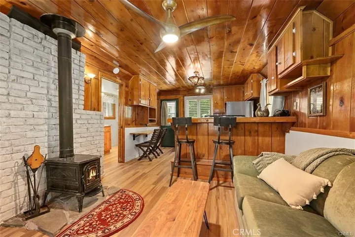 8 Oak Drive, Mt Baldy, California 91759