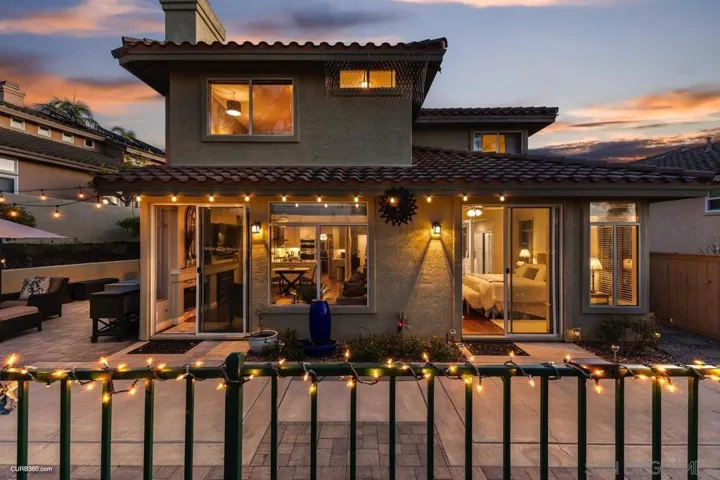 822 Calle Montera, Escondido, California 92025