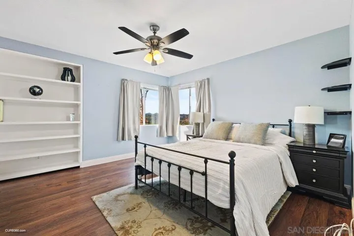 822 Calle Montera, Escondido, California 92025