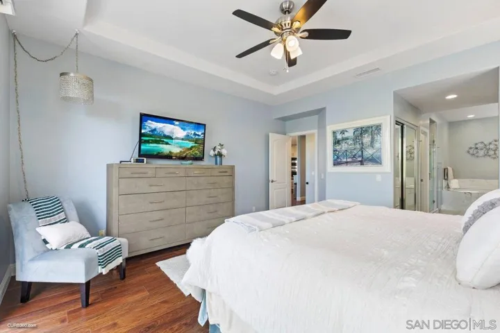 822 Calle Montera, Escondido, California 92025