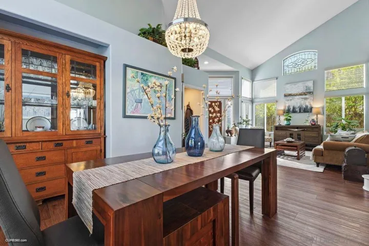 822 Calle Montera, Escondido, California 92025