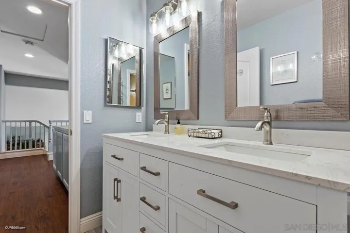 822 Calle Montera, Escondido, California 92025