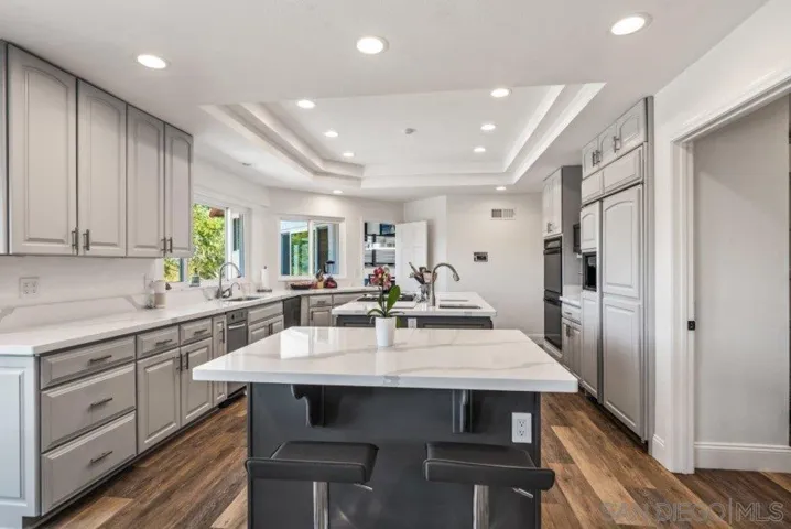 12833 Lunada Place, San Diego, California 92128
