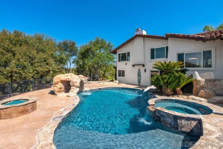 12833 Lunada Place, San Diego, California 92128