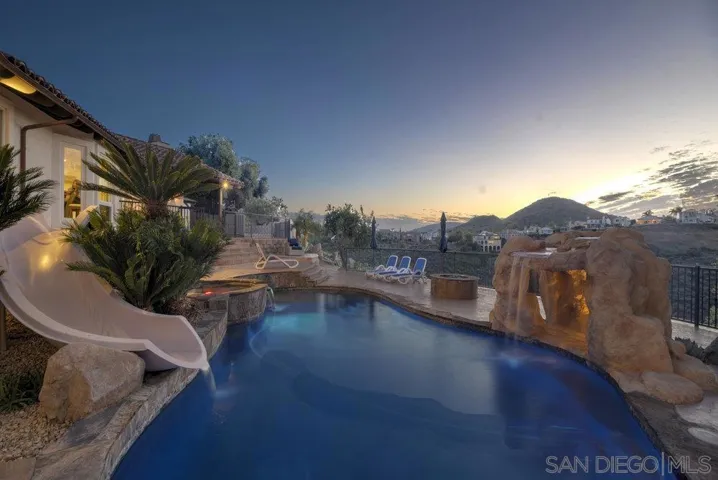 12833 Lunada Place, San Diego, California 92128