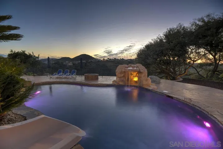 12833 Lunada Place, San Diego, California 92128