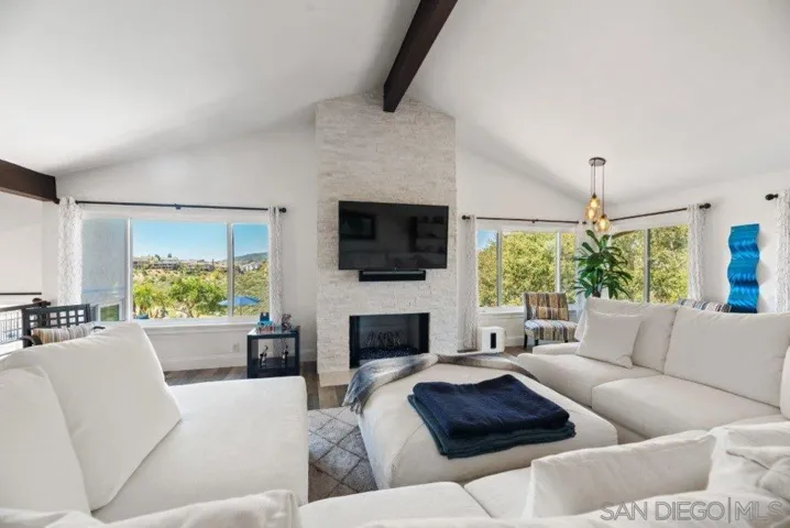 12833 Lunada Place, San Diego, California 92128